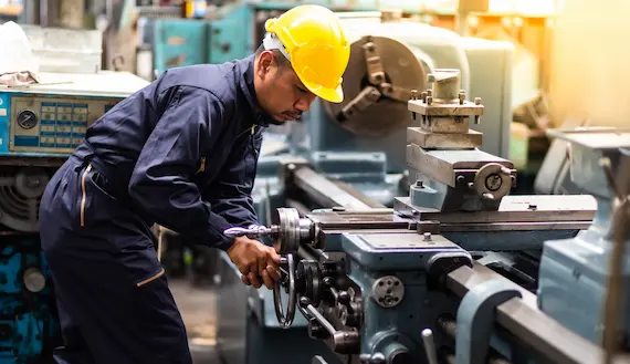 Projeto e execução de equipamentos e dispositivo